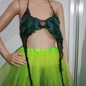 Top de la diosa del bosque de fieltro Nuno. Bosque frondoso Arriba. Arte usable OOAK. Listo para enviar. Lana merina suave. Verde, marrón natural y negro.