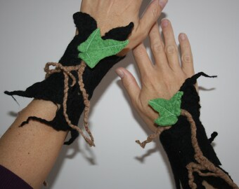 Some Very Vine Ivy Leaf Wrist Cuffs! Woodland Folk Wrist Warmers. Nymph Dreamy Felted Arm cuffs. OOAK Wearable Art.Black And Green.Festival.