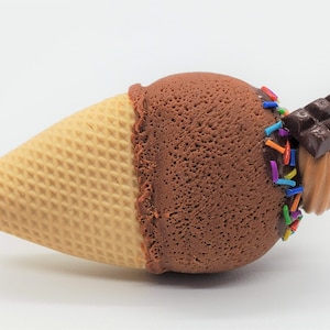 Milk Chocolate Ice Cream Cone Pin, Polymer Clay Food Pin, Polymer Clay Jewelry, Miniature Food Pin, Miniature Food Jewelry, Lapel Pin