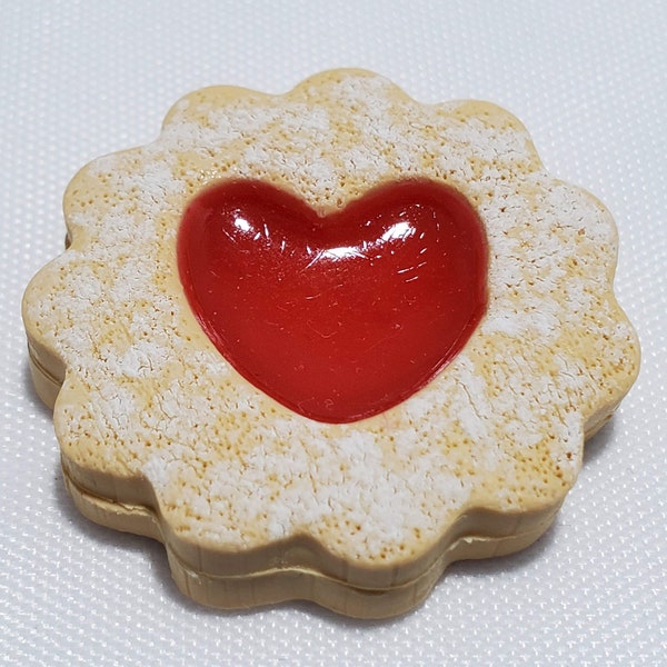 Strawberry Jam Cookie Magnet, Miniature Polymer Clay Food, Polymer Clay Magnet, Polymer Clay Fridge Magnet, Polymer Clay Locker Magnet