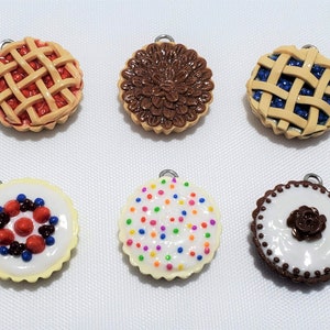 Pie Charm, Polymer Clay Food, Polymer Clay Charm, Polymer Clay Jewelry, Miniature Food Jewelry, Stitch Marker, Progress Keeper