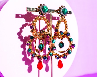Aros dorados de colores, ATRAPASUEÑOS, Pendientes llamativos de oro con malaquita, Joyas para cóctel