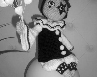 Pierrot par Tweety Doll tutoriel en français pour réaliser la poupée au crochet