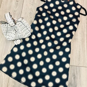 Black and white polka dot shift dress online