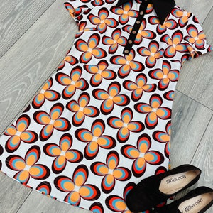 Geo print 1960s style Mod dress