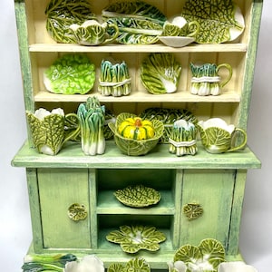 Spring Onion/Cabbageware in Miniature