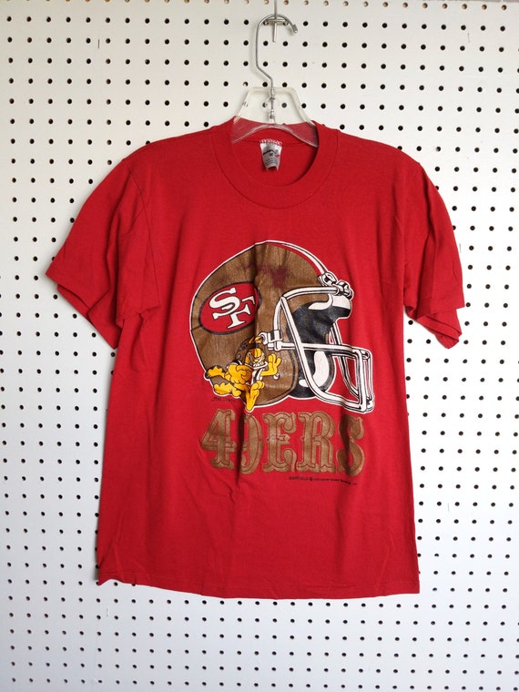 San Francisco 49ers t-shirt, Garfield football Tsh