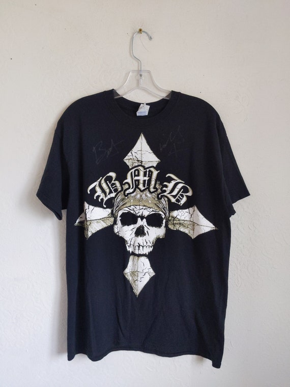 current t shirt trends