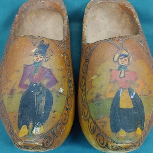 Antique Old Vintage Handmade Hand Painted Carved Pyrography Wooden Shoes Clogs Dutch Holland Netherlands