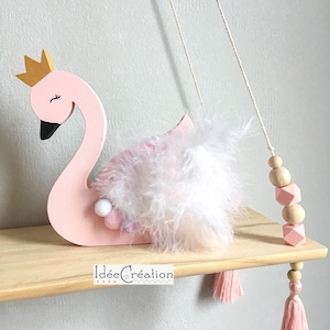 Swan in painted wood, for a princess bedroom decor image 1
