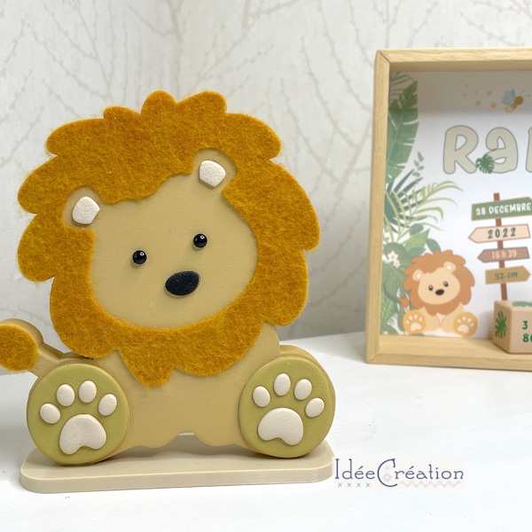 Lion en bois peint, pour une déco de chambre d'enfant