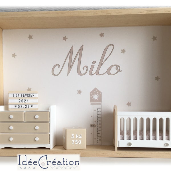 Cadre prénom, Cadre naissance personnalisé, Vitrine miniature au prénom de l'enfant, modèle beige et blanc