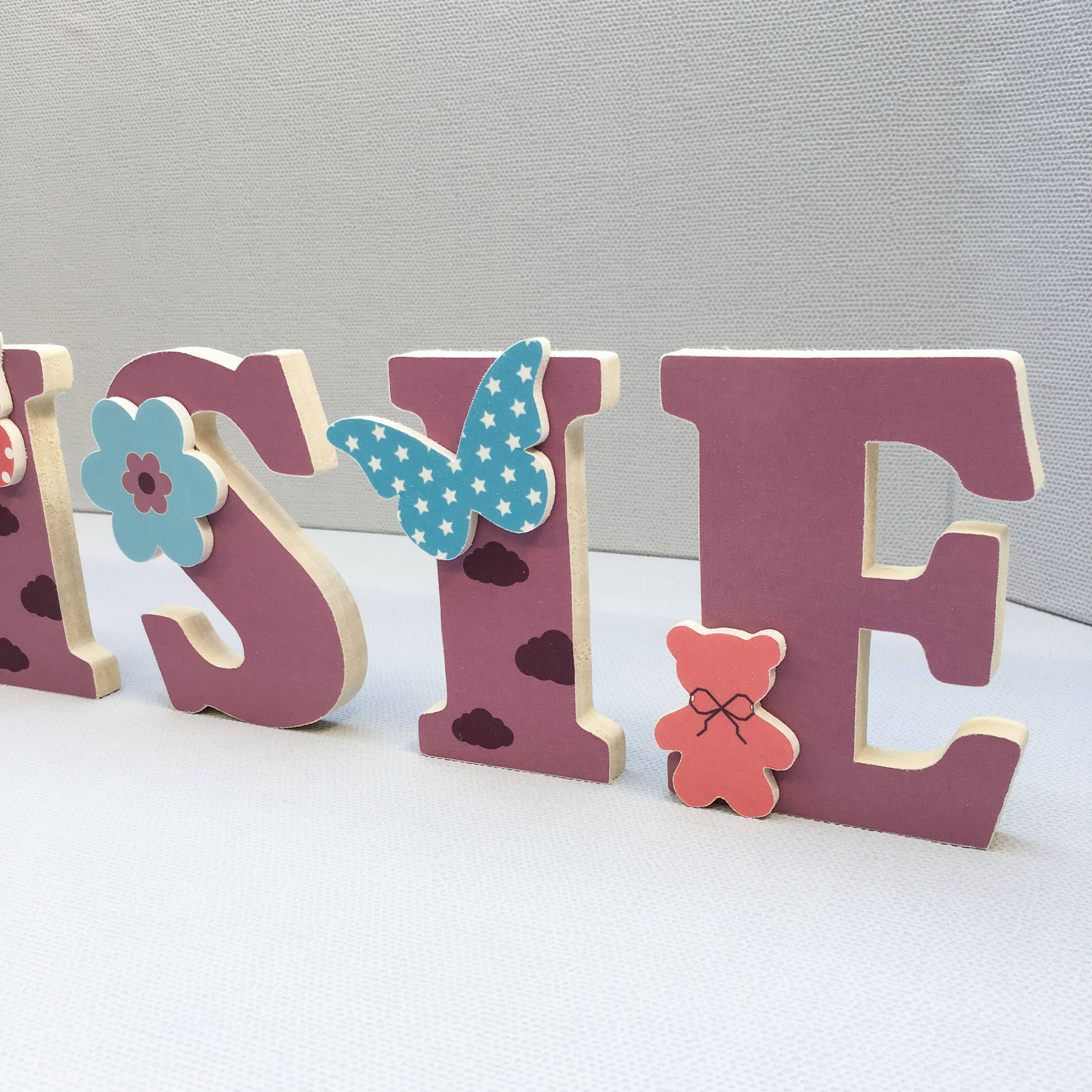 Lettres A Poser, Lettres Prénom en Bois et Tissu Imprimé Personnalisable Au de L'enfant Motifs Mauve