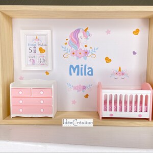 カスタマイズ可能な誕生フレーム、子供のファーストネームが入ったミニチュアベビーショーケース、ユニコーンモデル