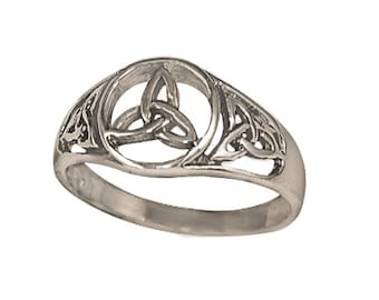 May include: A silver ring with a Celtic knot design. The knot is in the center of the ring and is surrounded by a circle.