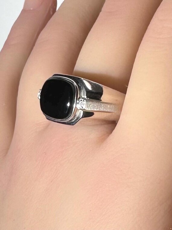 Men's Black Sapphire Triple-Row Rounded Edge Band in