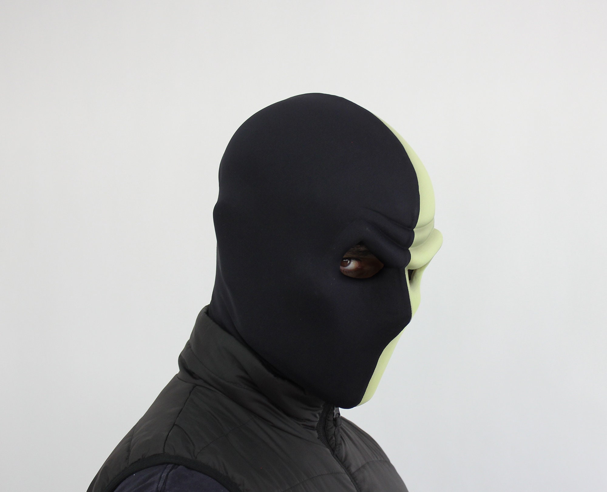 Billy Wintergreen Mask Arrow s Deathstroke Origins Slade Wilson Billy Wintergreen Mask Arrow s Deathstroke Origins Slade Wilson