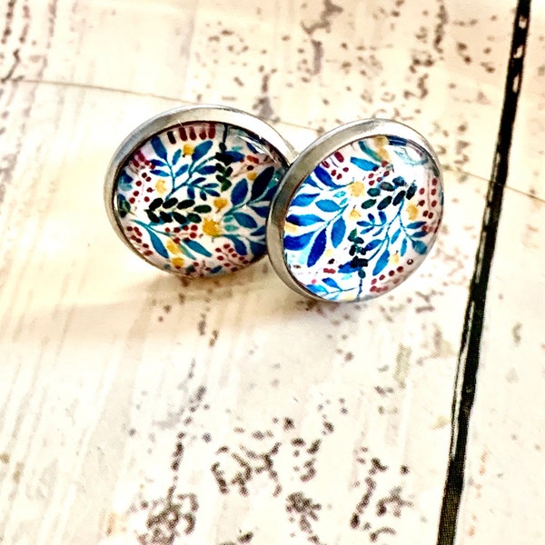 Earrings, ear studs, stainless steel, 12 mm glass cabochon, flowers, turquoise, blue, white, handmade