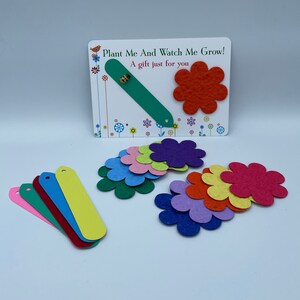 FIORE PER LA FESTA DELLA MAMMA Piantami e guardami crescere Carta a forma di semi Fiori selvatici su un sacchetto regalo di carta Divertimento Qualsiasi colore Etichetta vegetale Riciclata