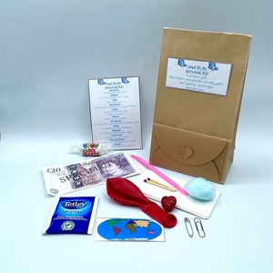 DAD TO BE Spaß Neuheit Survival Geschenk & personalisierte Karte Optional Geschenk Taufe Schrulliges Einzigartiges Geschenk zum Aufmuntern Süße Papiertüte Umschlag