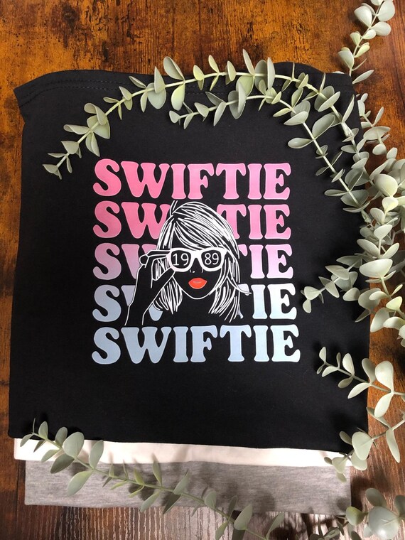 SWIFTIE SWIFTIE SWIFTIE Printed T shirt Heat Transfer Vinyl Print Taylor Face Glasses Red Lips Music Fan Eras Tour Memorabilia Keepsake Gift