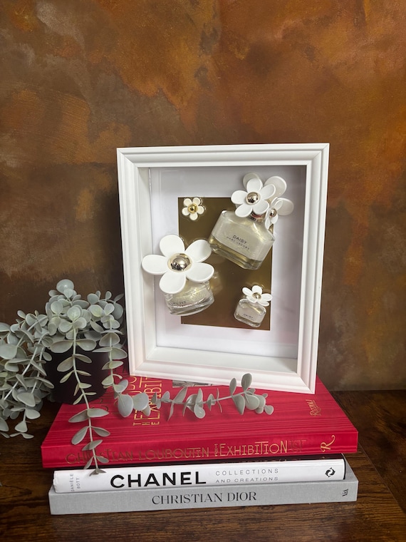 UP CYCLED Wall Art Recycled Perfume Bottles Resin Made Daisy Picture Frame Hand Made Unique Quirky Gift Beautifully Made One Of A Kind Cute