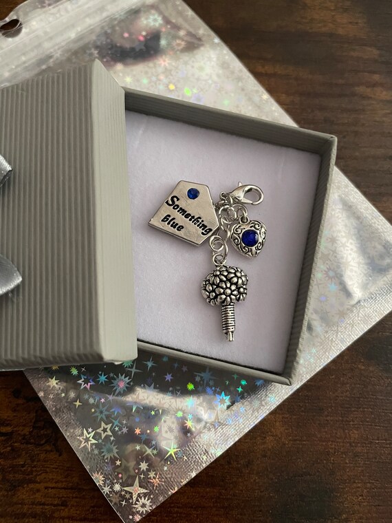 Something Blue Bride To Be Wedding Diamond Shape & Flower Bouquet Charm Keepsake Hen Party Gift Box For Garter Or Bouquet Traditional Poem