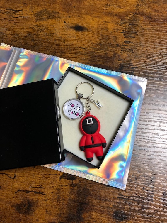 Personalised Initial Letter Squid Game Inspired Key Ring Bag Charm Guardsman Keepsake Fun Tv Series Red Square Circle Triangle Gift Box Bag