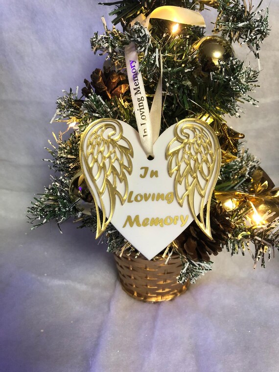 IN LOVING MEMORY Heart And Angel Wings keepsake tree or wall hanger decoration Christmas Birthday Etc Gift Memories Cherish Precious