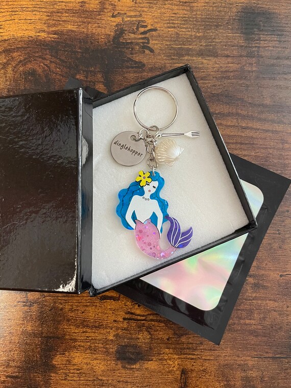 The Little Mermaid Disney Film Inspired DINGLEHOPPER Fork Key Charm Pendant Pearl Shell Glitter Mermaid Box Shimmer Bag Fun Novelty Gift Set
