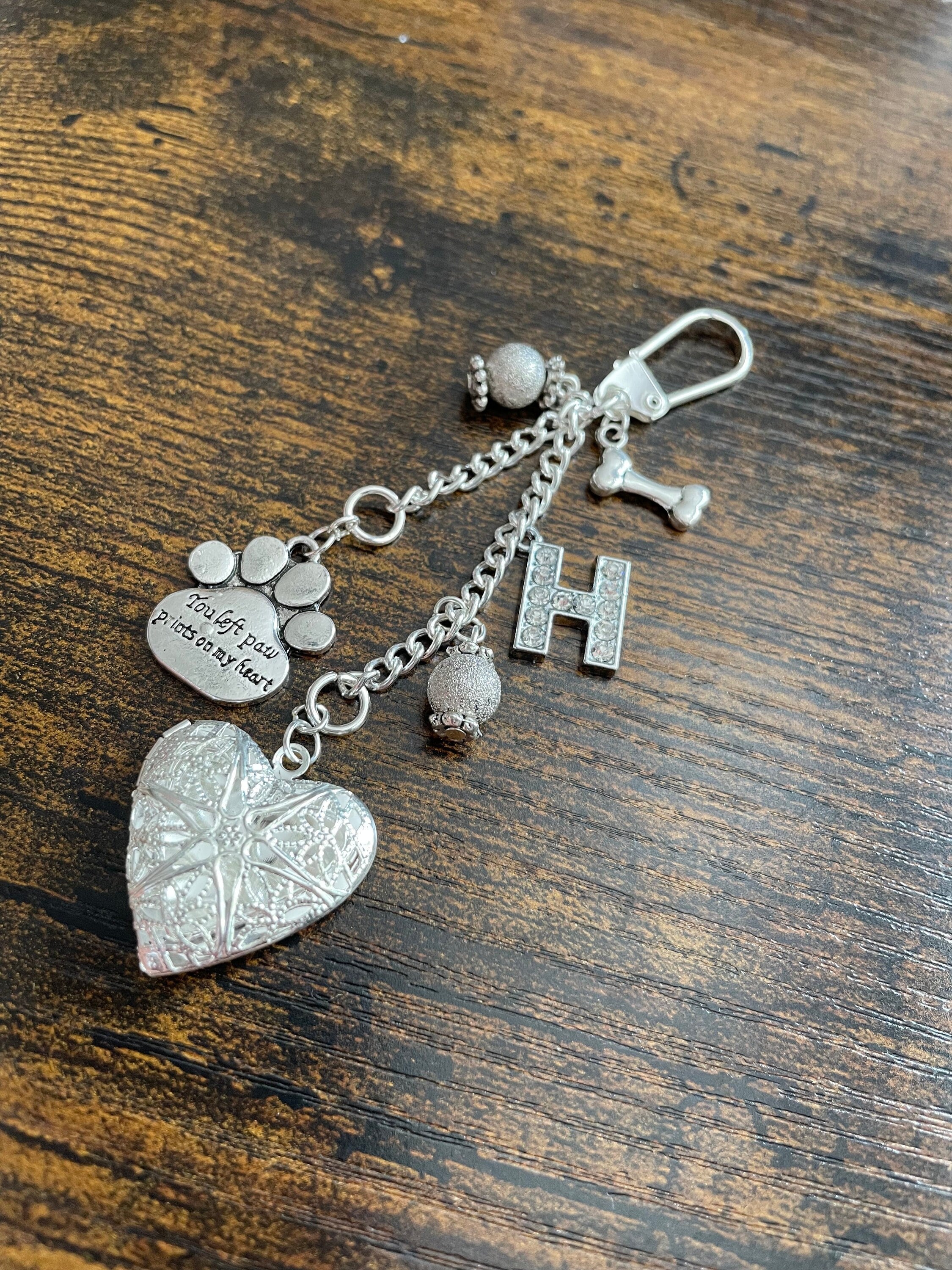 JewelryEveryday Large Key and Heart Lock Keychain Set Silver / No Customization