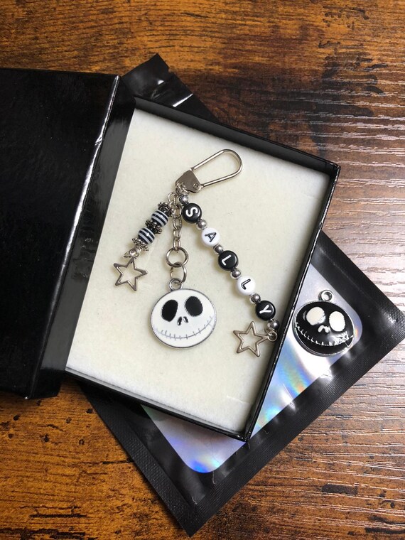 Night Before Christmas Jack Face Personalised Beads For Name Alphabet Stars Keepsake Key Ring Charm Pendant Black White Style Gift Box