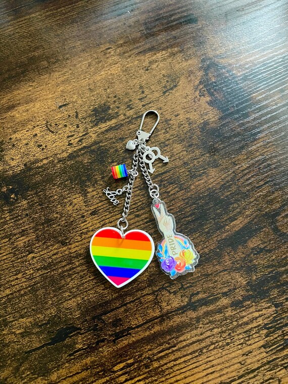 LGBTQ Gay Pride Rainbow Large Heart Female And Male Symbols Key Ring Or Bag Charms Pendant Set Love Beads Gift Boxed Organza Bag
