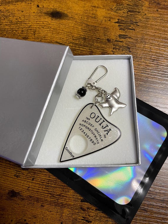 Planchette Ouija Board Style Witch Craft Hocus Pocus Alphabet Ghost Key Ring Bag Charm Gift Box Or Bag Fun Quirky Any Occasion Scary Yes No