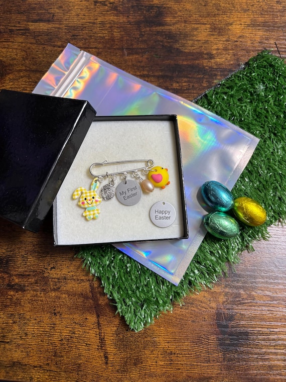 My FIRST EASTER Or HAPPY Easter Charm Pin Bag Pendant Or Keepsake Gift Bunny Rabbit Chick Easter Egg Pearl Egg Gift Box Bag Fun Novelty