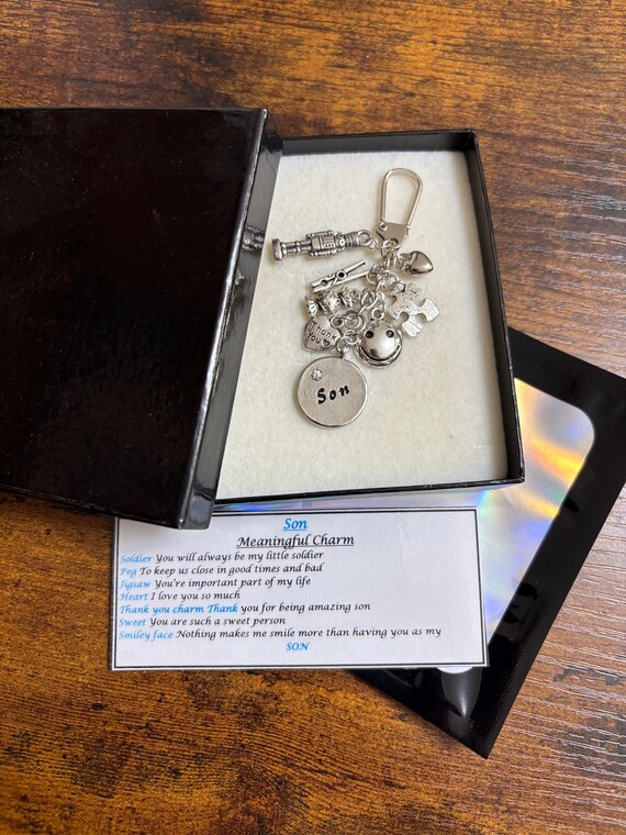 SON Meaningful Words and Charms Keepsake keyring Set Gift Boxed Or Bag Rhymes Heart Sweet Soldier Jigsaw charms Birthday School Happy Face