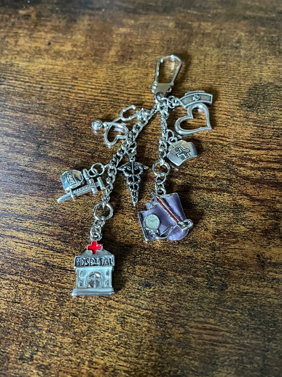 Nurse Doctor Key Ring Charm Set Graduation Well Done Hospital Injection Medical NHS carer nursing Stethoscope Caduceus bag keepsake boxed