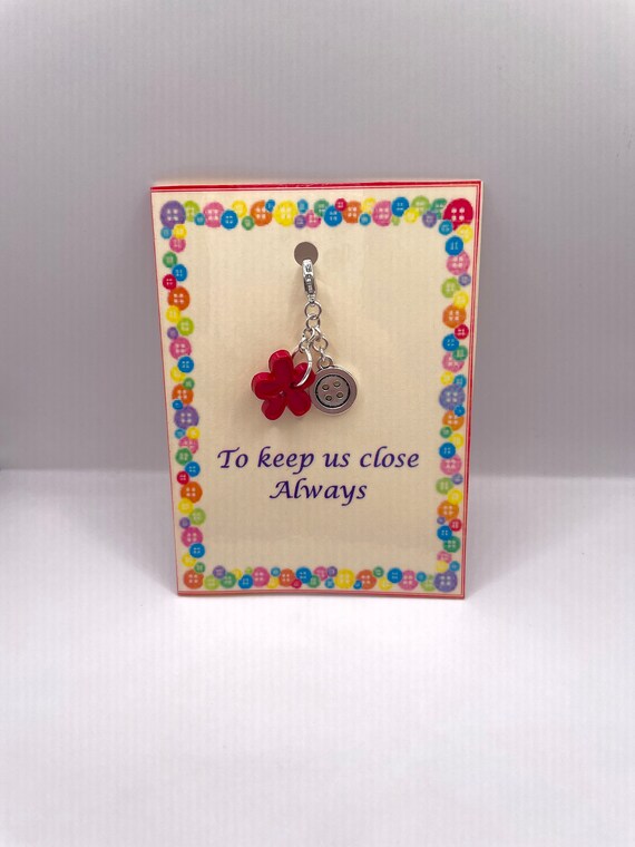 Buttons Flowers Keyring Lobster Charm Pendant Set Carded To Keep Us Close Any Occasion Keepsake Family Member Colours Birthday Love Xmas Fun