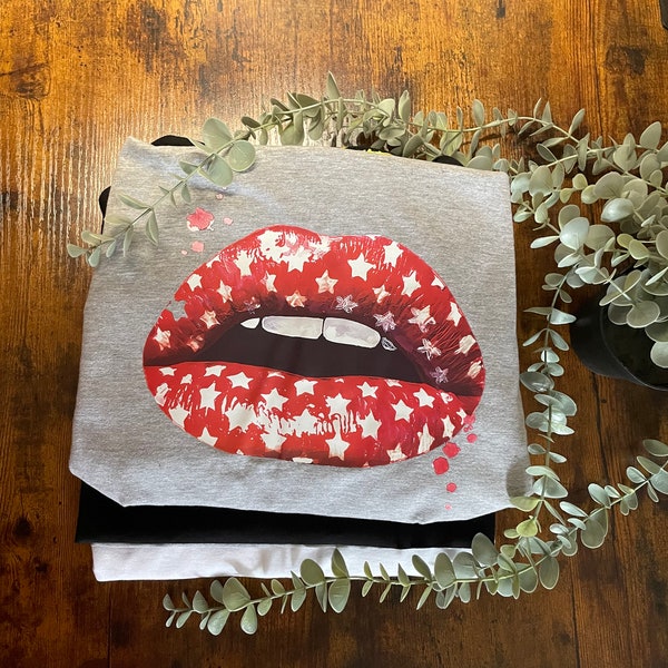 Simple LARGE Red With STARS Lips Mouth Vinyl Heat Sublimated Printed T shirt Unique Fun Quirky Gift For Any One Any Occasion