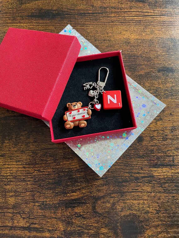 PERSONALISED Scrabble Initial Letter Charm I’m Your Valentine Key Charm Keepsake Bear Heart Gift Box Or Bag Fun Quirky Set VALENTINES DAY