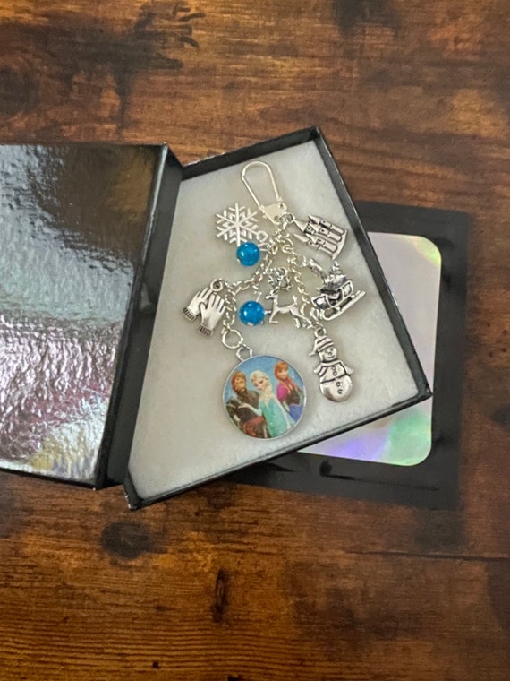 FROZEN Disney Film Inspired Key Charm Gift Keepsake Boxed Snowman Castle Anna Elsa Sleigh Reindeer Gloves Castle Olaf Fun Novelty Christmas