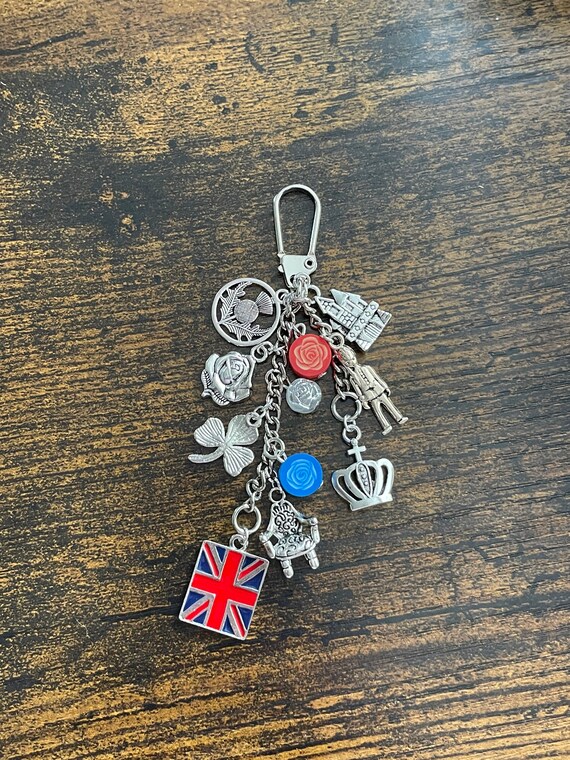 KING Charles III Coronation Key Ring Bag Charm Keepsake Souvenir Throne Crown Union Jack Flag Thistle Shamrock Rose Daffodil Castle Beads