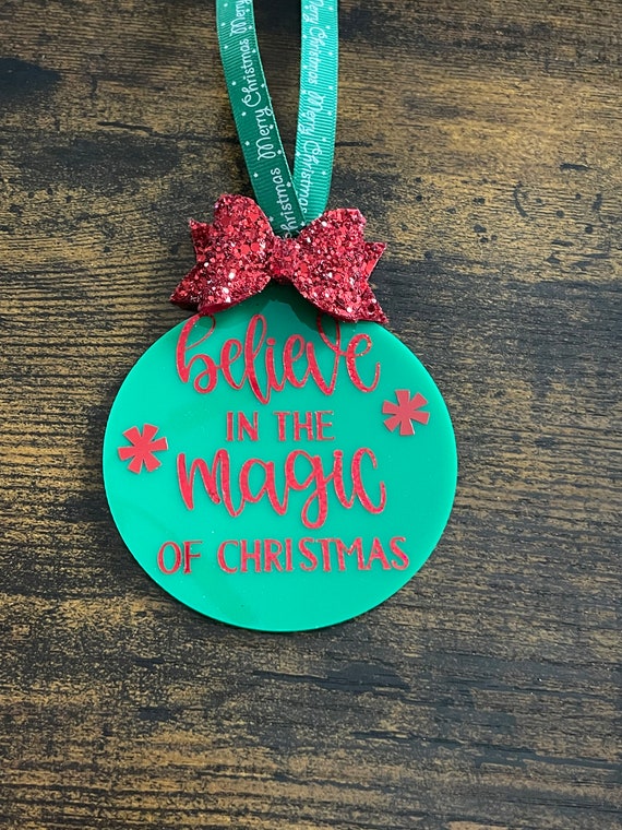 BELIEVE In the magic of CHRISTMAS Christmas tree flat bauble decoration secret Santa glitter bow shimmer gift bag