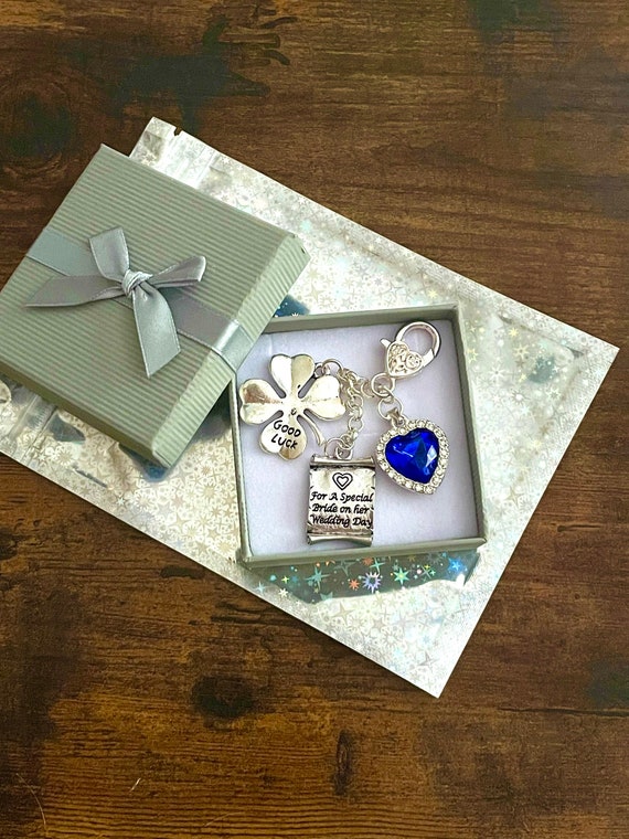 Bride To Be Garter Or Bouquet Charm Pendant Set Something Blue Rhinestone Heart Good Luck Clover Scroll Wedding Day Gift Box Bag Wedding