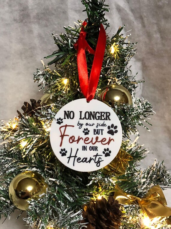 Memory Christmas Tree Decoration Pet Loss No Longer By Our Side Paw Prints Ribbon Forever In Our Hearts Shimmer Gift Bag Vinyl Print Quirky