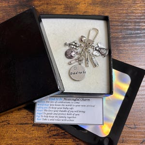 Porte-clés souvenir significatif pour papa, boîte-cadeau à breloques, comptines, ange étoile, carte du monde, patère, breloques de sécurité, cadeau de shower de bébé pour papa