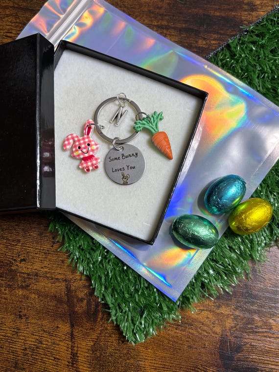 Personalised Initial Letter Key Ring Bag Charm Some Bunny Loves You Carrot Red Bunny Rabbit Gift Box Bag Easter Gift Lover Set Keepsake