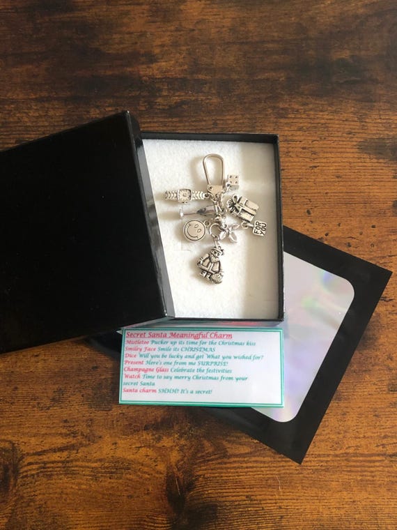 Christmas Secret Santa Meaningful Quotes Keepsake keyring Charm Gift Box Rhymes Mistletoe Father Christmas Santa Present Champagne Charms