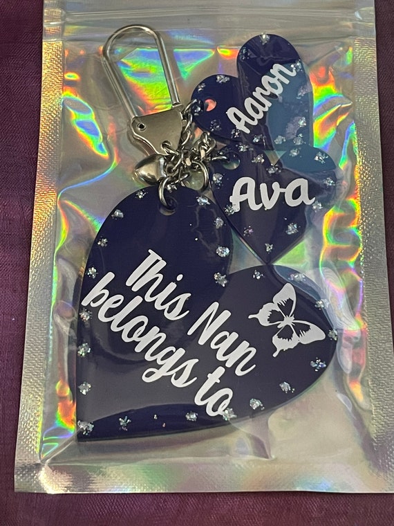 PERSONALISED This Mum Nan Auntie etc Belongs to…Childs children’s names dark blue hearts keepsake fun key ring charm gift shimmery gift bag