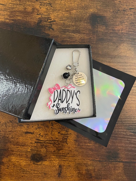 Daddy’s sunshine a love between a father and daughter is forever key ring charm keepsake gift for dad pops etc, Father’s Day birthday boxed
